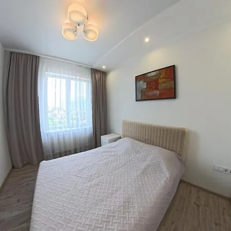 біля моря, французький б-р, відрада, інститут філатова, центр 敖德萨